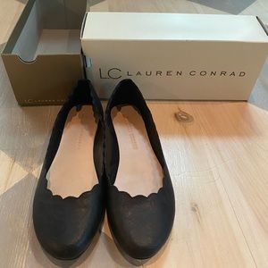 Lauren Conrad Black Flats Size 9.5